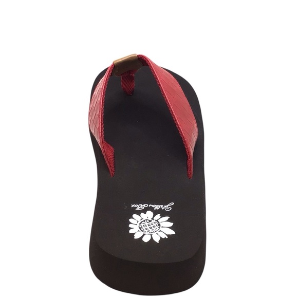 Yellow Box Women’s Cocoa Red Flip Flop Sandal Size 9.5 - Picture 4 of 8